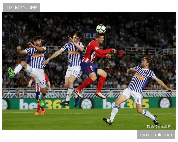 德甲球队积极补强后防线,状态回升剑指防守升级 德甲球队积极补强后防线,状态回升剑指防守升级